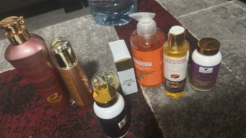 GAMME COMPLÈTE BLANCHISSANTE PRO-AVANCÉ À LA PAPAYE +SÉRUM EXTRA FORT BLANCHISSANT 40ml+CAPSULES+SÉRUM BOOSTER VITAMINE C, LE,ACIDE HYAURONIQUE 500ml photo review